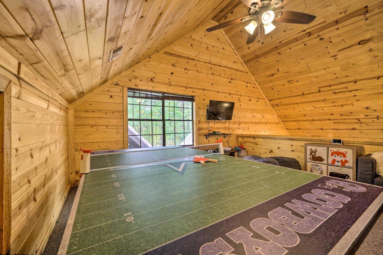 Cabin With Hot Tub And Games, 4 Mi To Beavers Bend! Broken Bow Exterior photo